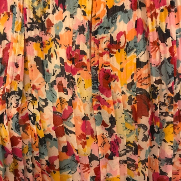 BCBG Floral Pleated Mini Skirt - Picture 4 of 5